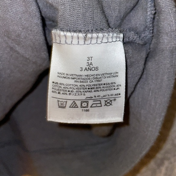 Old Navy hoodie dress with front pockets. 3T - Picture 2 of 2